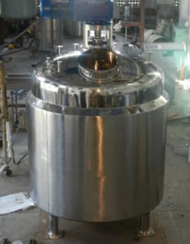 Stainless Stell Chemical Reactores - Sadhika Engineering